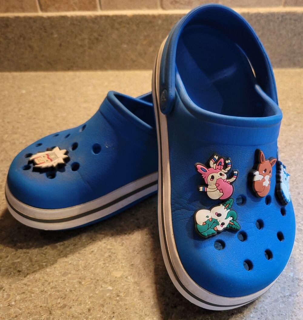 CROCS Crocband Unisex Clogs Blue White Pokemon Jibbitz Eeve Naruto Anime Size J1